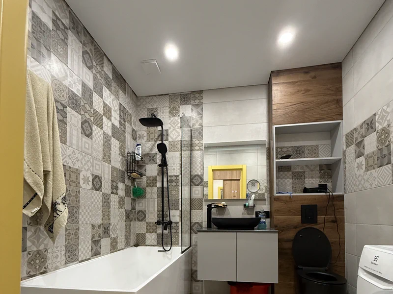 Ремонт 1+1 Black Sea Towers Батуми - Сантехника и плитка