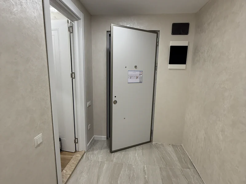 Apartament 1+1 w Mziuri Gardens Batumi - Widok na kuchnię